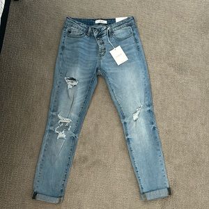 Size 5/26 KanCan Mid Rise Ankle Skinny Jeans, distressing, new with tags